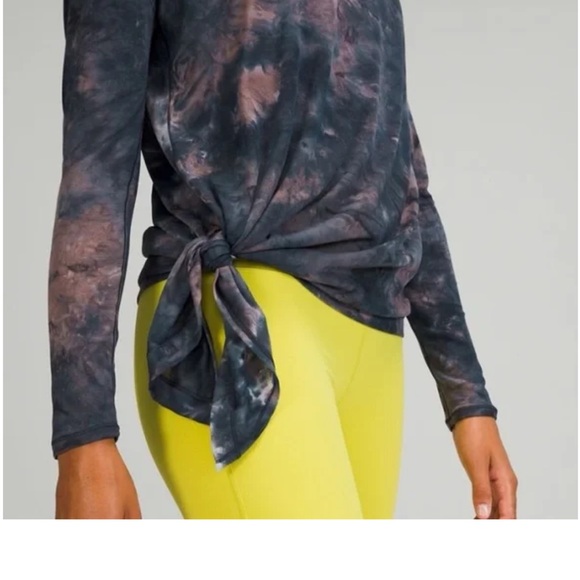 Lululemon to the point long sleeve shirt size 8 - Picture 6 of 7